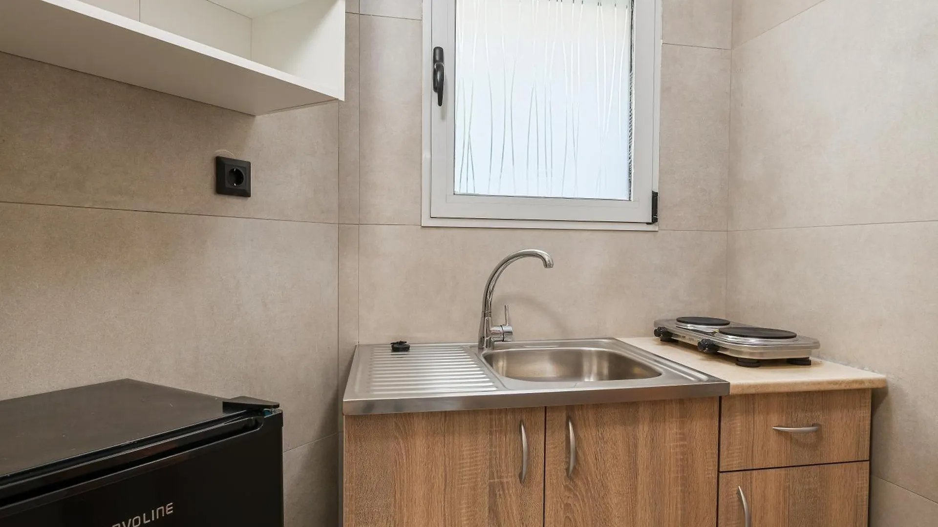 Arya Hotel هانيوتي